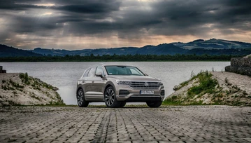 Nowy Volkswagen Touareg 3.0 V6 TDI: wjeżdża na nieznany sobie grunt. Test i jazda próbna.