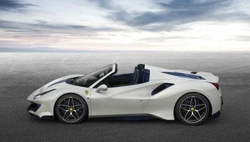 Oto Ferrari 488 Pista Spider: poczuć wiatr we włosach