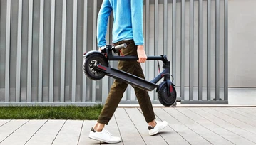 Zimą może nie pojeździsz, ale kupisz w promocji. Xiaomi Mija Scooter za 1393 zł