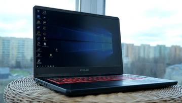 Zamknęli 17-calowy ekran w obudowie od 15-stki. Test laptopa ASUS FX705