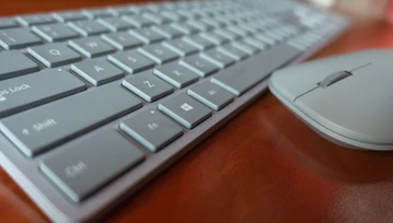 Razem kosztują krocie, ale trudno mi z nich zrezygnować - Surface Keyboard i Surface Mouse