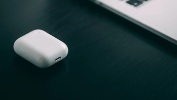 Trzecia generacja Apple Air Pods pod choinkę? Amerykanie szykują kolejne poprawki