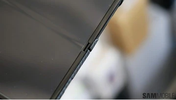 Źle zaprojektowane zawiasy przyczyną problemów Samsunga Galaxy Fold. Wyzwanie przed firmą