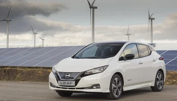 Nissan przebija ofertę Renault, kompaktowy Leaf 2 taniej niż Zoe