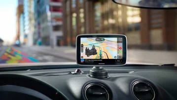 Urządzenie nawigacyjne TomTom GO Premium w niższej cenie