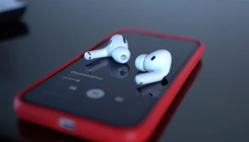 Apple, opanuj się. Nie psuj moich świetnych AirPods Pro swoimi aktualizacjami!