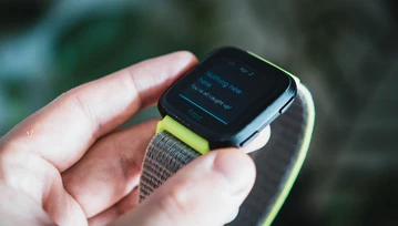 Dwa lata z Fitbit Versa: uwielbiam go, ale kolejny zegarek wezmę jednak od... Apple