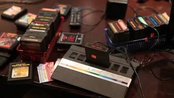 Nie dawaliście rady grom z Atari 2600 w dzieciństwie, nie dacie teraz – a ona przechodzi je wszystkie bez problemu