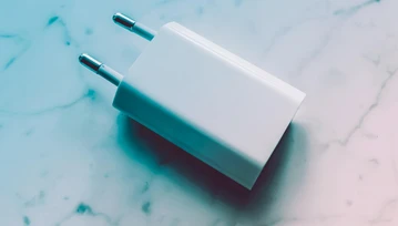 Apple chargergate i EarPodsgate - afery, która wyprzedziły produkt…