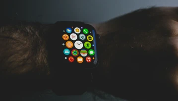 Apple Watch odjeżdża konkurencji. Przewaga Apple jest druzgocąca