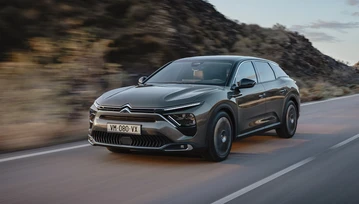 Citroen C5 X – sedan, kombi i SUV w jednym samochodzie? Premiera