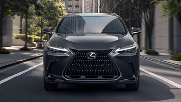 Idzie nowe - Lexus NX z napędem plug-in i nowym systemem inforozrywki