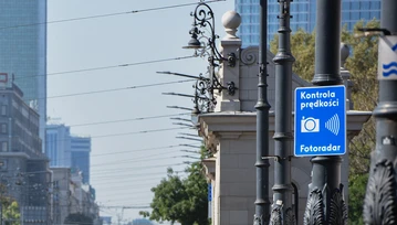 Minister, który stawia fotoradary... sam kupił do biura antyradar