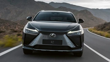 Lexus RZ 450e - lepiej późno niż wcale, ale czy warto?