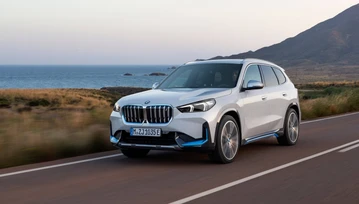 Elektryczny SUV BMW iX1  - godny rywal Tesli Model Y?