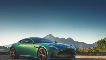 Zapowiadano rewolucję i dotrzymano słowa. Aston Martin DB12 to nowa era luksusu