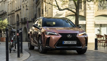 2024 Lexus UX 300h 199 KM: oszczędna hybryda, wnętrze klasy premium. Jazda próbna