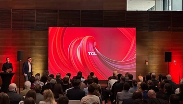 Telewizory XL i matowe ekrany w smartfonach. Nowości od TCL