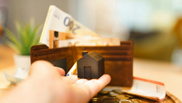 Oszczędzanie bez stresu. Z tymi narzędziami trudniej będzie Ci zbankrutować