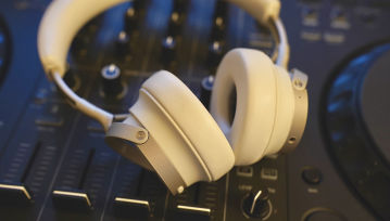 Beyerdynamic Aventho 100 – mnóstwo niedociągnięć za wysoką cenę
