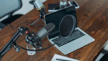 „Polska Siri", człowiek na Marsie i więzienie za przekroczenie prędkości