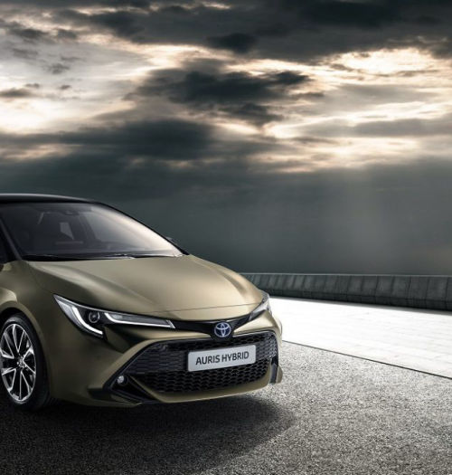 Właśnie zadebiutowała nowa Toyota Auris: hybryda o mocy 180 KM i nie ma diesla