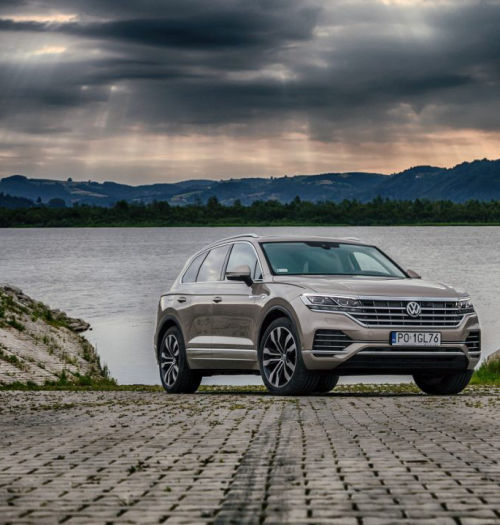 Nowy Volkswagen Touareg 3.0 V6 TDI: wjeżdża na nieznany sobie grunt. Test i jazda próbna.