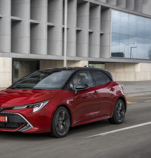 Toyota Corolla depcze po piętach Octavii, ale z odsieczą idzie nowy model [zdjęcia]