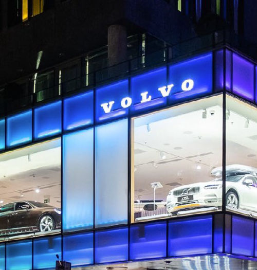 Volvo S60 trafia do polskich salonów, cena wygląda całkiem atrakcyjnie