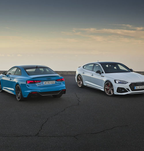 Audi odświeża RS5 Sportback i Coupe, czarne reflektory nadają charakteru