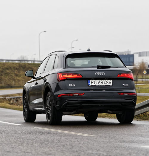 Nowe Audi Q5 40 TDI quattro S tronic z reflektorami OLED i systemem Mild Hybrid. Test