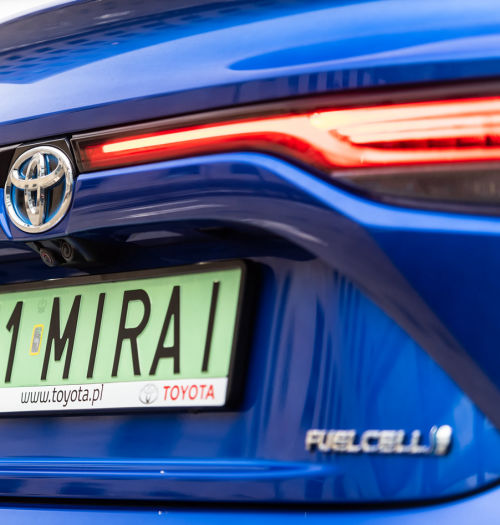 Toyota tnie produkcję o 40%, brakuje półprzewodników
