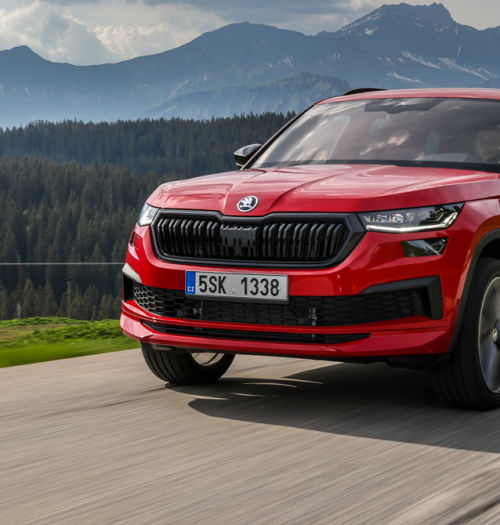 Nowa Skoda Kodiaq 2021 z Travel Assist i matrycowymi reflektorami LED. Pierwsza jazda próbna