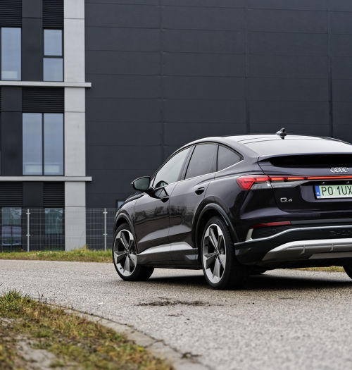 Elektryczne Audi Q4 Sportback 50 e-tron quattro: 300 KM i zasięg ok. 450 km w mieście. Test