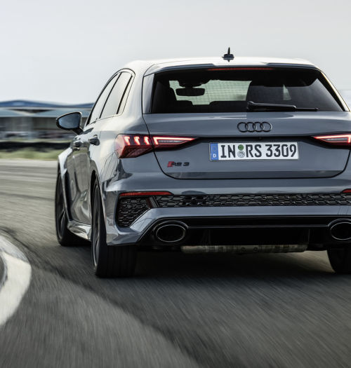 Audi RS3 (2.5 TFSI 400 KM quattro) na torze wyścigowym. Jak dużo nadsterowności oczekujesz?