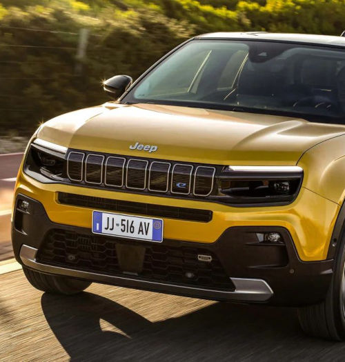 Można już kupić pierwszy, polski, samochód elektryczny - Jeep Avenger