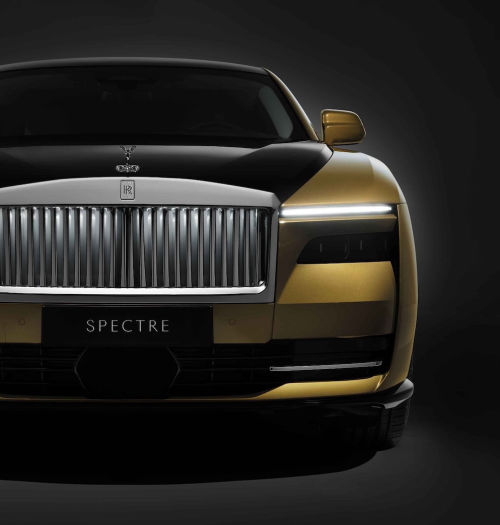 Rolls-Royce prezentuje swój pierwszy samochód elektryczny! Spectre imponuje osiągami i przeraża ceną