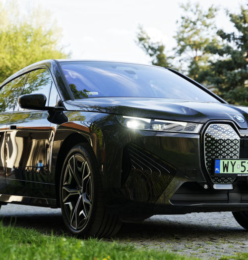 BMW ma patent na odzyskiwanie energii elektrycznej z... dziur w drodze