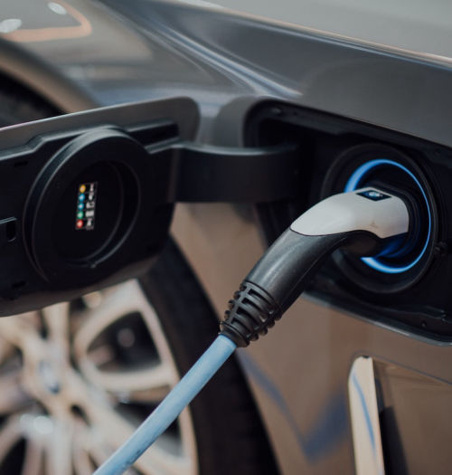 200 milionów na ładowarki samochodów. Elektryki zaczną mieć sens?