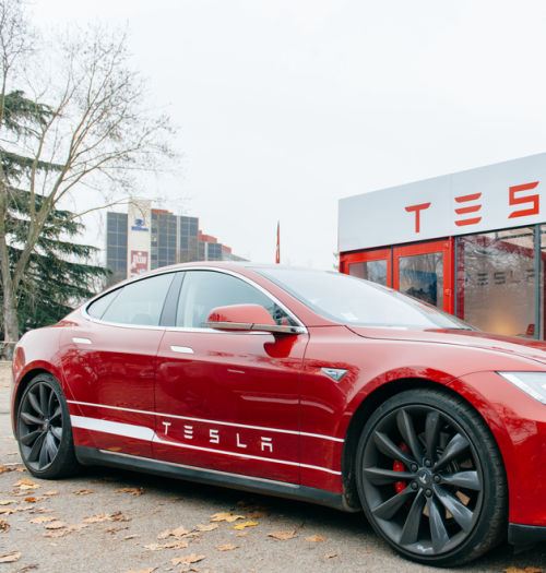 Tesla przestała się sprzedawać? Duże obniżki cen, także w Polsce