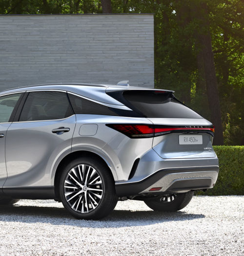 Nowy Lexus RX 350h, 450h+ oraz RX 500h – pierwsza jazda próbna modelem na 2023 rok