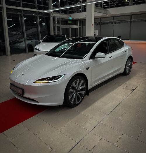 Tesla podnosi ceny. Początek nowego trendu czy zagrywka pod koniec kwartału?