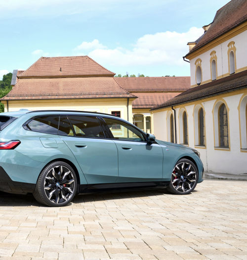 BMW i5 Touring: eDrive40 oraz i5 M60 xDrive. Elektryczne kombi klasy super-premium