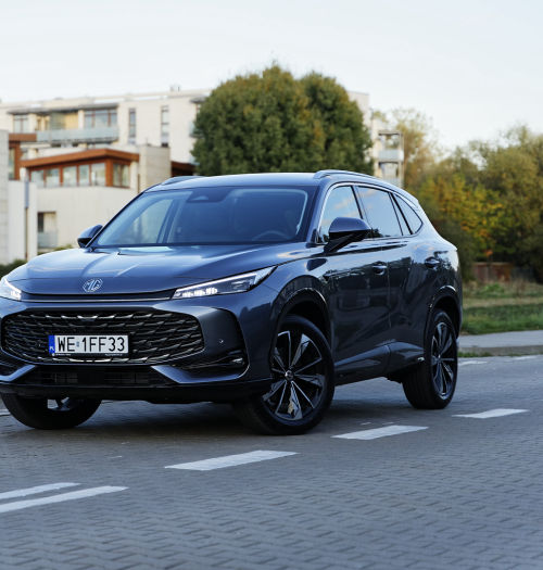 Test: MG HS 1.5T. Wady są, spalanie spore, ale ta cena! Tylko Dacia Duster ma podejście