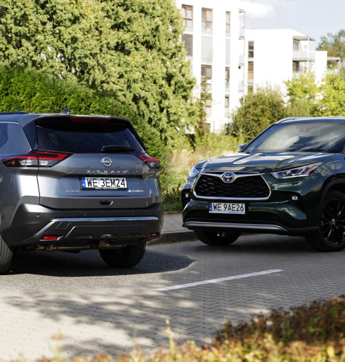 7-osobowy hybrydowy SUV? Toyota Highlander Hybrid kontra Nissan X-Trail e-Power