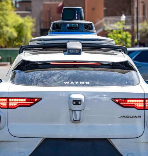 Tesla wyprzedzona. Dokonali tego przed Elonem Muskiem