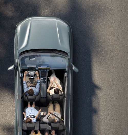1100 km bez tankowania? Luksusowy SUV wjeżdża do Polski!
