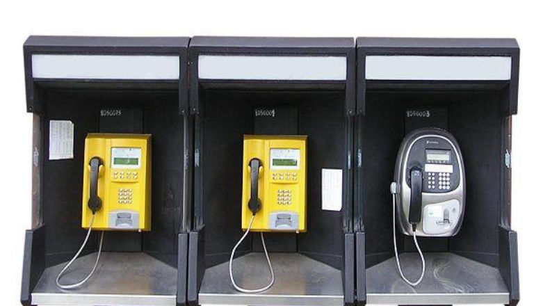Co można zrobić z budką telefoniczną? Zamienić ją w hotspota. Genialne w swej prostocie