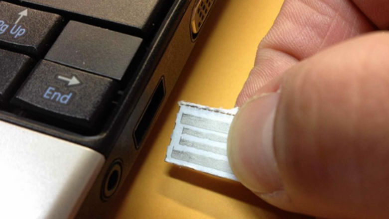intelliPaper, czyli inteligentny papier działający jak przenośny dysk USB