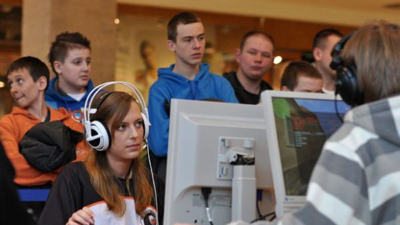 Zauroczone League of Legends. Dlaczego dziewczyny przekonały się do popularnej na całym świecie gry?